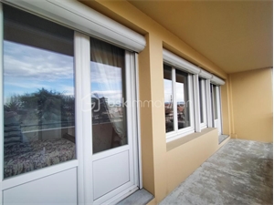 t4 à la vente -   42300  ROANNE, surface 48 m2 vente t4 - UBI470141966